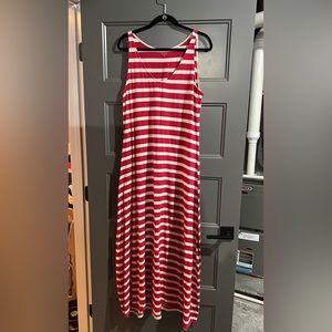 Red and white stripe garnet hill tank maxi dress in cotton jersey. Sz L LIKENEW